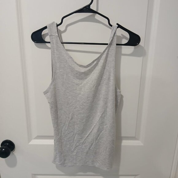 BUNDLE OF 4 Active Wear Shirts- Size Medium0 Reebok, Lululemon, Zyia, Shambala - Picture 8 of 14